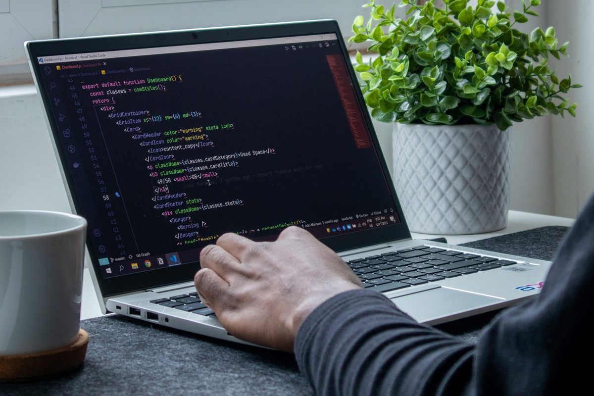 Dynamic CMS website development and business dashboard